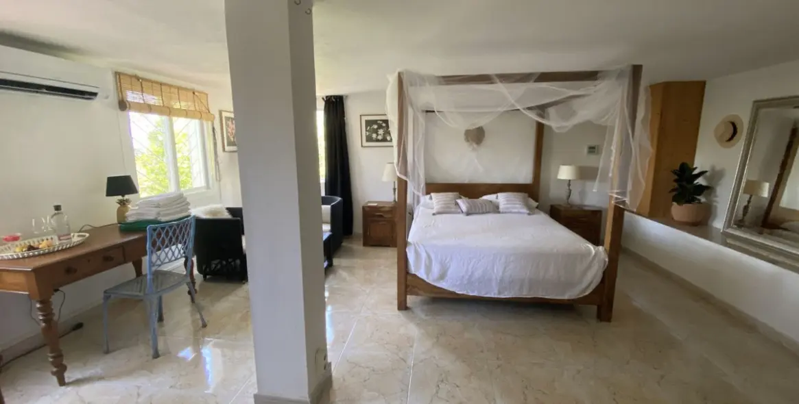 Venta de villa independiente en New Golden Mile 15