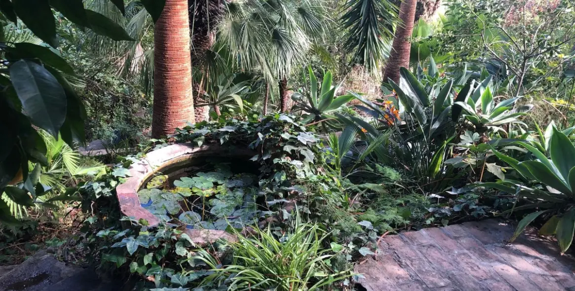 Venta de villa independiente en New Golden Mile 35