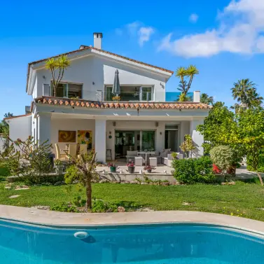 Venta de villa independiente en San Pedro de Alcántara