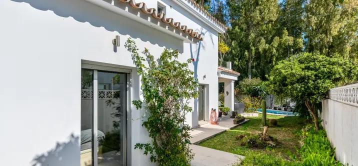 Venta de villa independiente en San Pedro de Alcántara 4