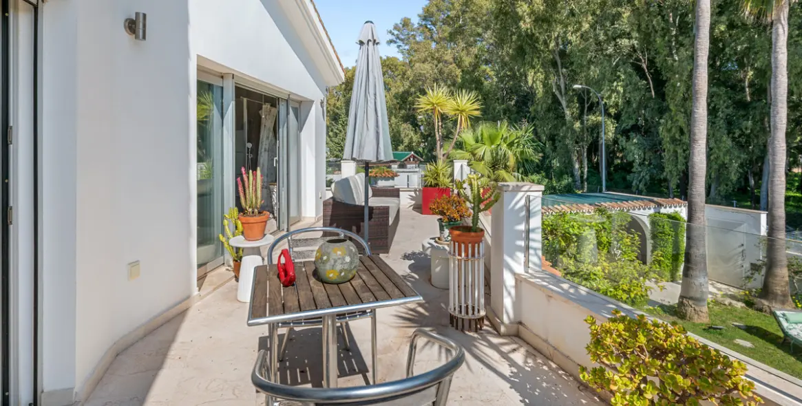 Venta de villa independiente en San Pedro de Alcántara 14