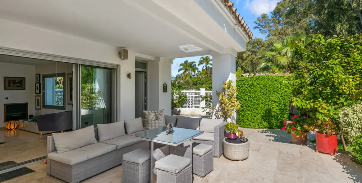 Venta de villa independiente en San Pedro de Alcántara 17