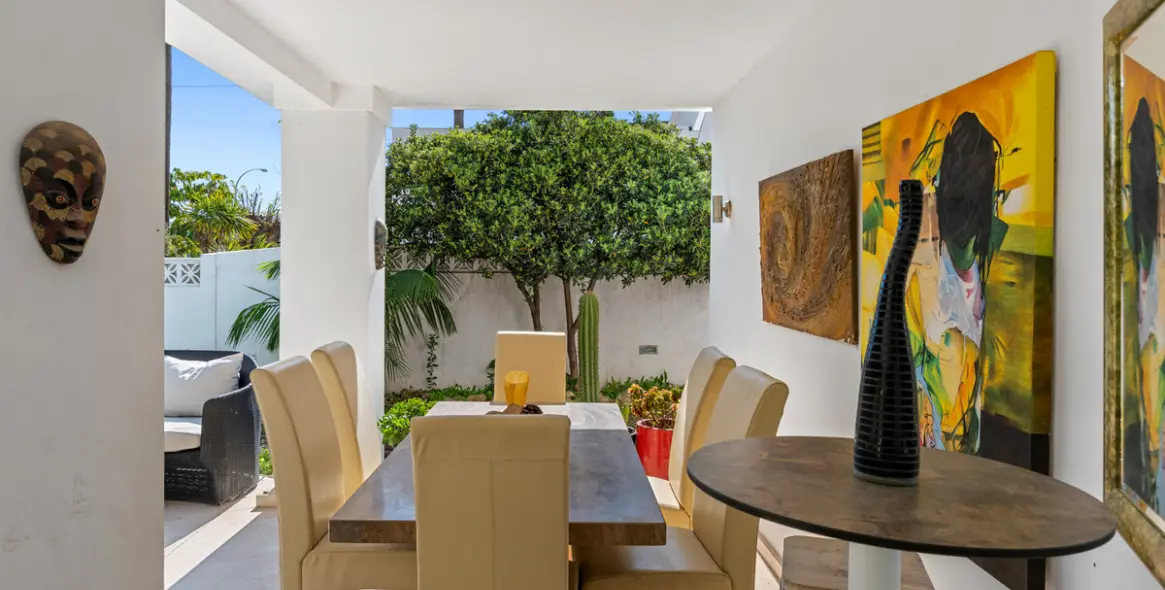 Venta de villa independiente en San Pedro de Alcántara 18