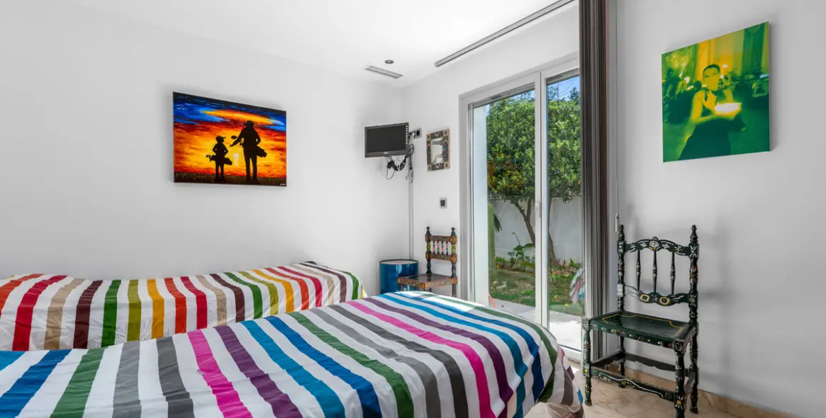 Venta de villa independiente en San Pedro de Alcántara 36