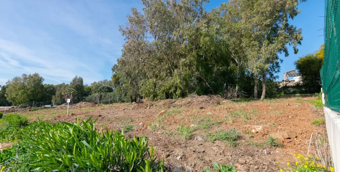 Venta de parcela residencial en Manilva 12