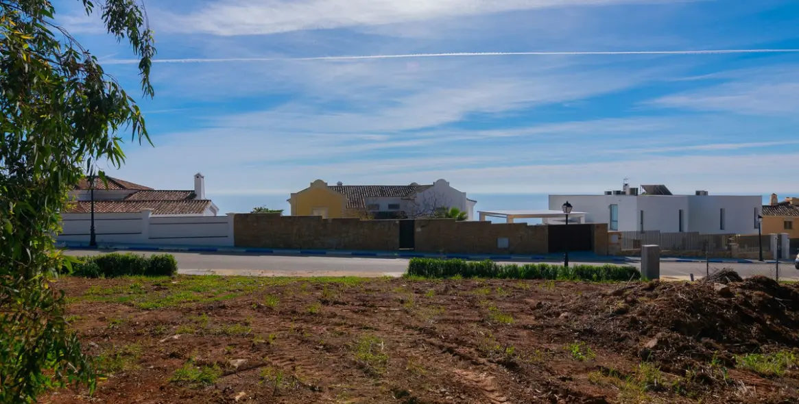 Venta de parcela residencial en Manilva 13