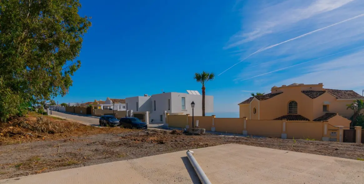 Venta de parcela residencial en Manilva 25