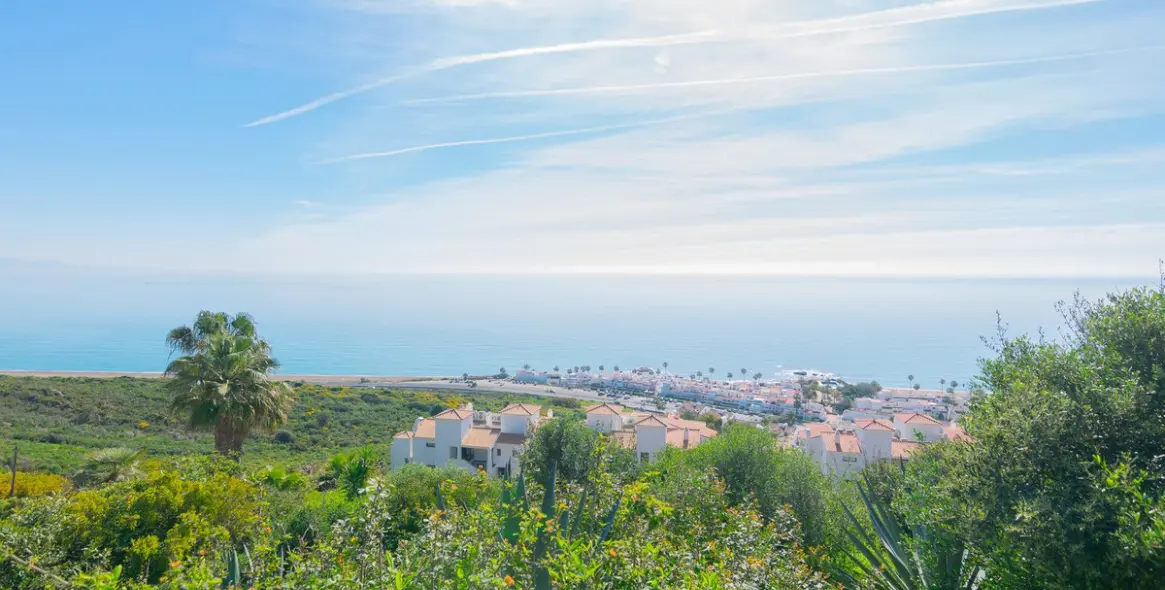 Venta de parcela residencial en Manilva 40