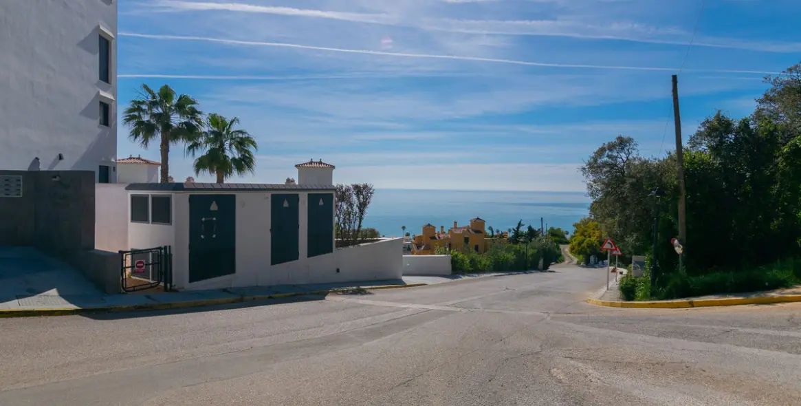 Venta de parcela residencial en Manilva 45