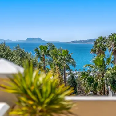 Venta de villa independiente en Estepona