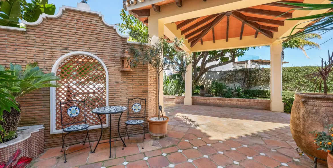 Venta de villa independiente en Estepona 9