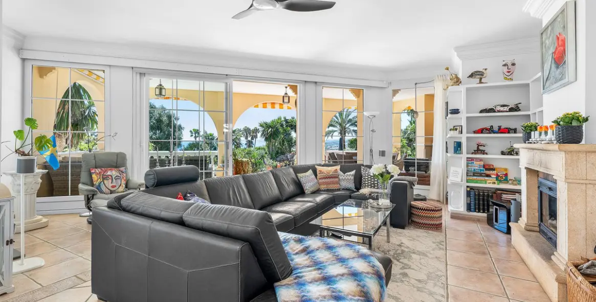 Venta de villa independiente en Estepona 16