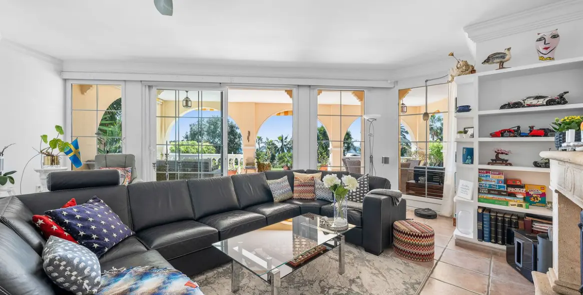 Venta de villa independiente en Estepona 17