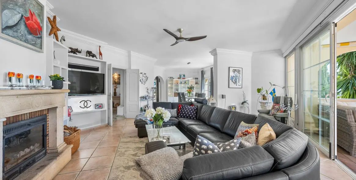 Venta de villa independiente en Estepona 26