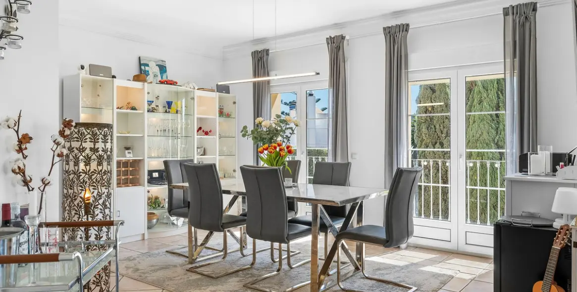 Venta de villa independiente en Estepona 28