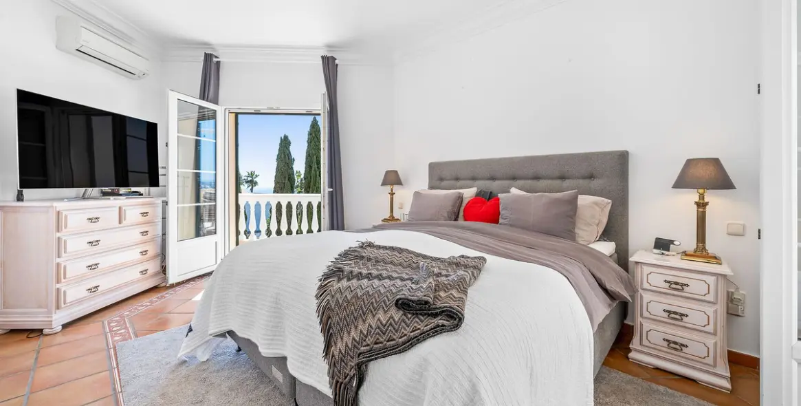 Venta de villa independiente en Estepona 38