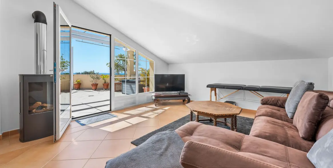 Venta de villa independiente en Estepona 47