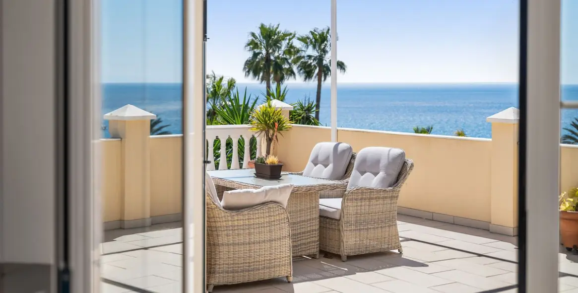 Venta de villa independiente en Estepona 48