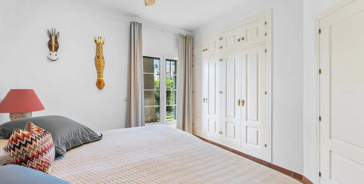 Venta de villa independiente en Estepona 51