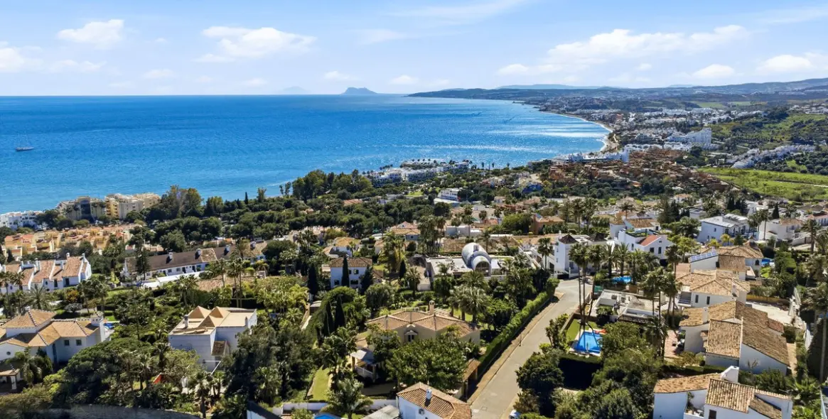 Venta de villa independiente en Estepona 60