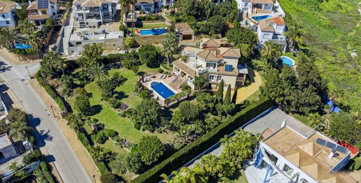 Venta de villa independiente en Estepona 65
