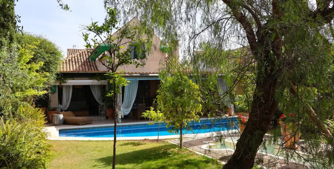 Venta de villa independiente en The Golden Mile 7