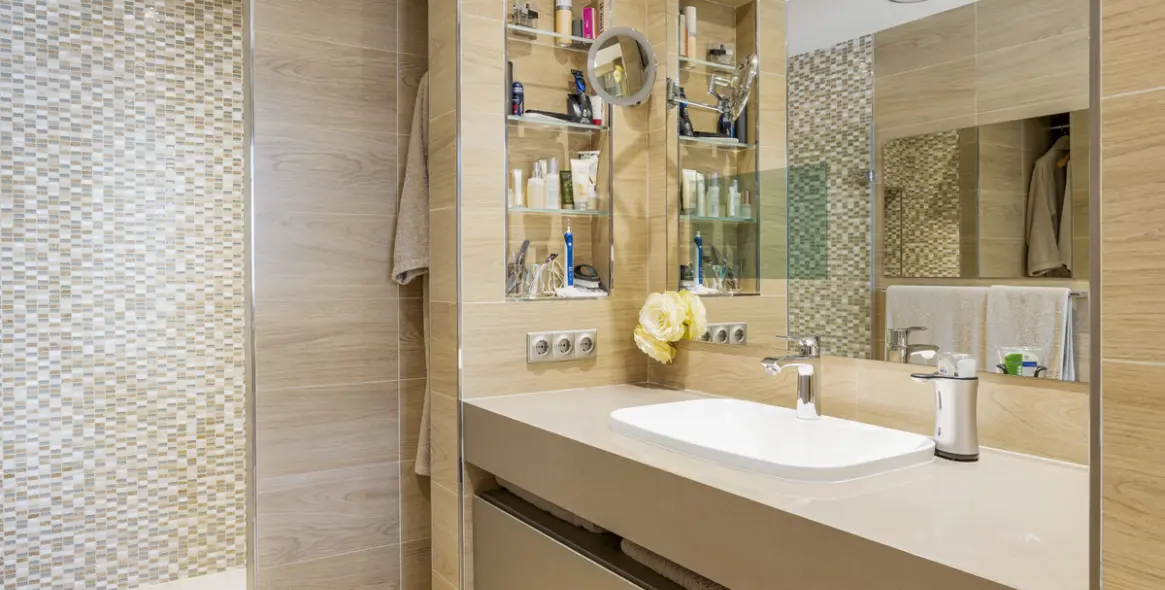 Venta de ático dúplex en Benahavís 14