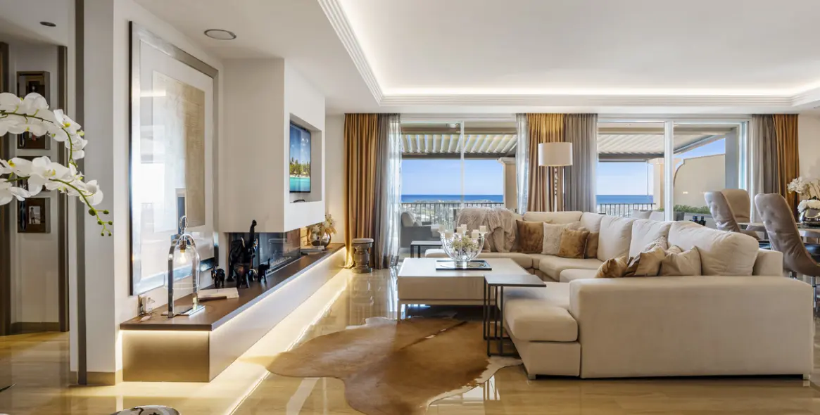 Venta de ático dúplex en Benahavís 19