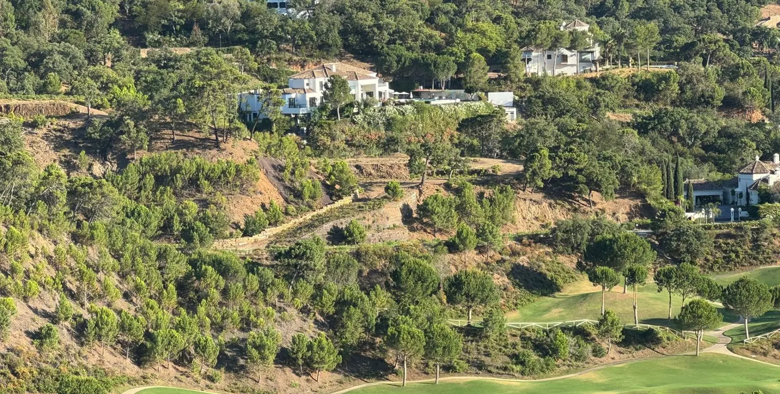 Sale of residential plot in La Zagaleta 40