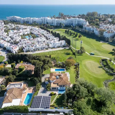 Venta de villa independiente en San Pedro de Alcántara