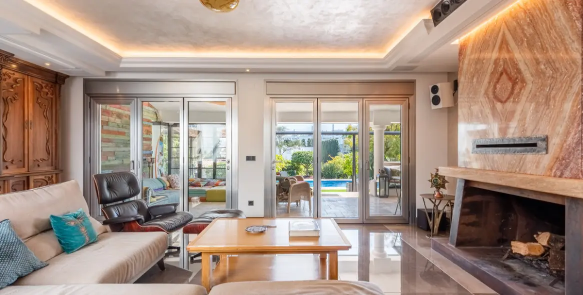 Venta de villa independiente en San Pedro de Alcántara 24