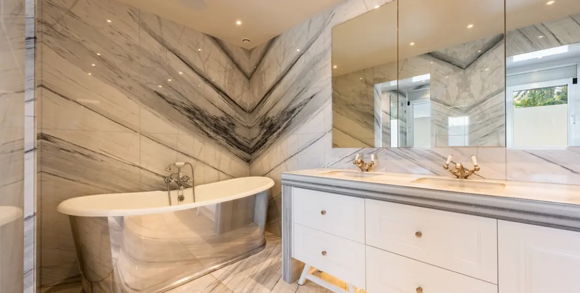 Venta de villa independiente en San Pedro de Alcántara 30