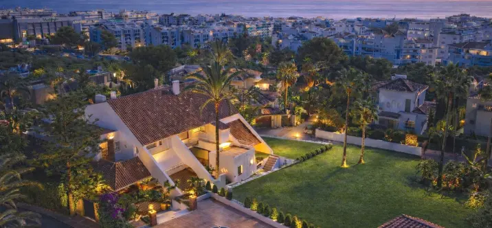 Venta de villa independiente en Puerto Banús 0