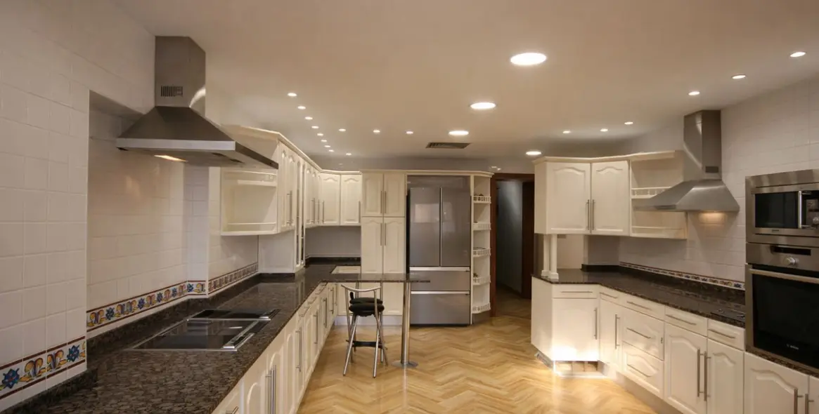 Venta de villa independiente en Puerto Banús 4