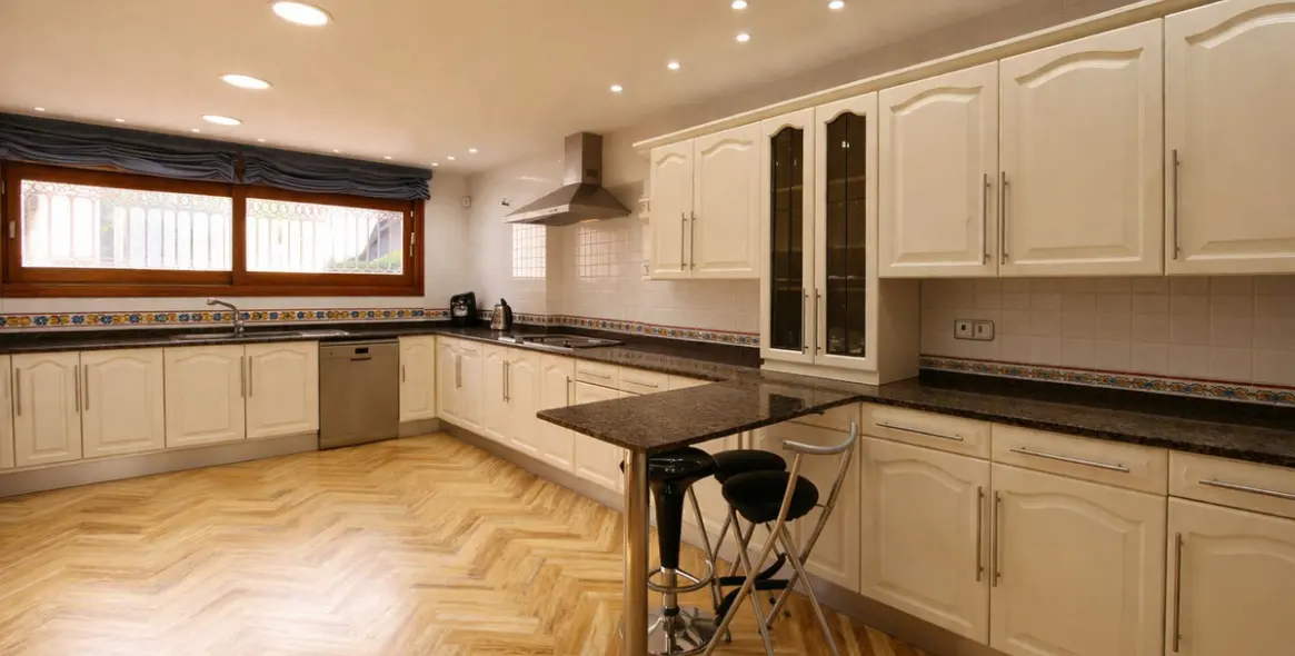 Venta de villa independiente en Puerto Banús 16