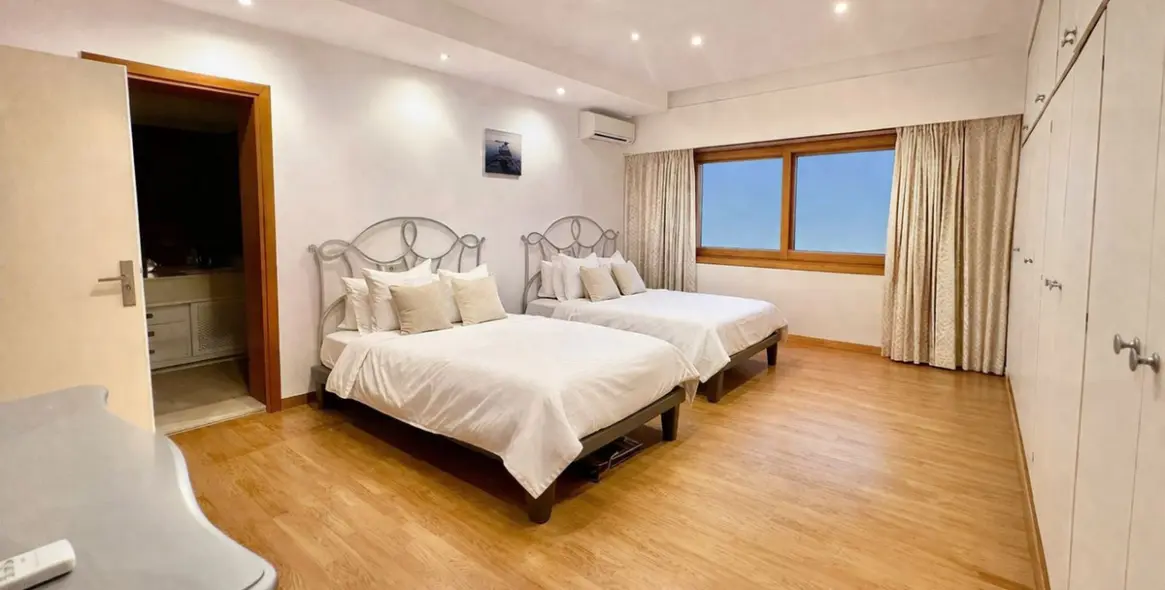 Venta de villa independiente en Puerto Banús 23