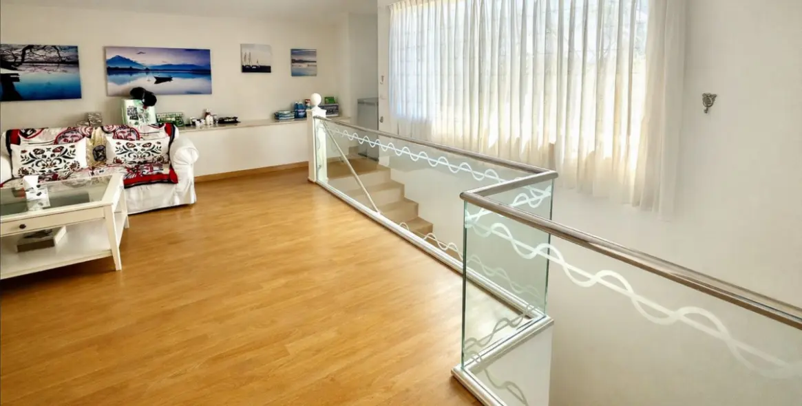 Venta de villa independiente en Puerto Banús 26