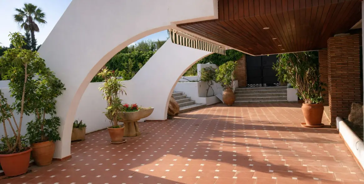 Venta de villa independiente en Puerto Banús 28