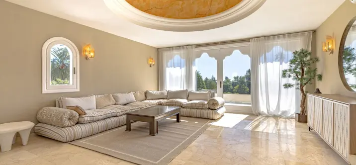 Long-term rent of semi-detached house in Estepona 0