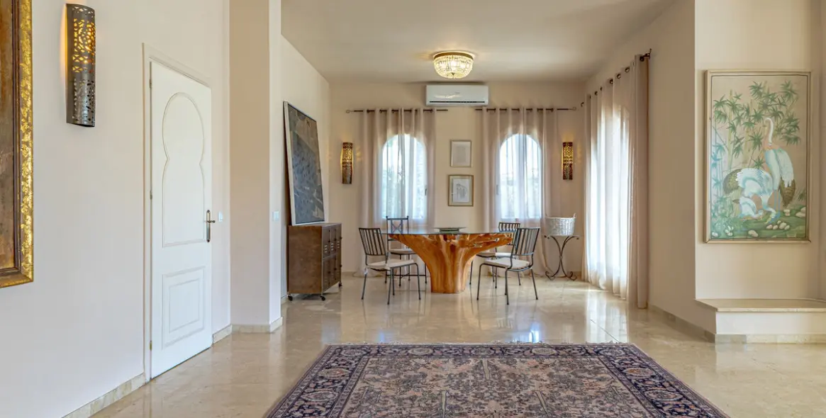 Долгосрочная аренда дома на две семьи в Estepona 3