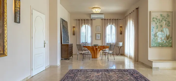 Long-term rent of semi-detached house in Estepona 2