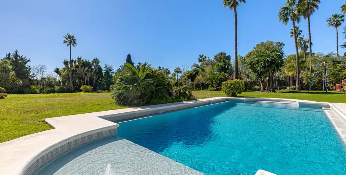 Долгосрочная аренда дома на две семьи в Estepona 26