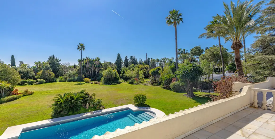 Долгосрочная аренда дома на две семьи в Estepona 27