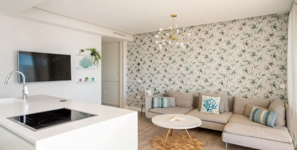 Venta de apartamento en planta media en Estepona 9