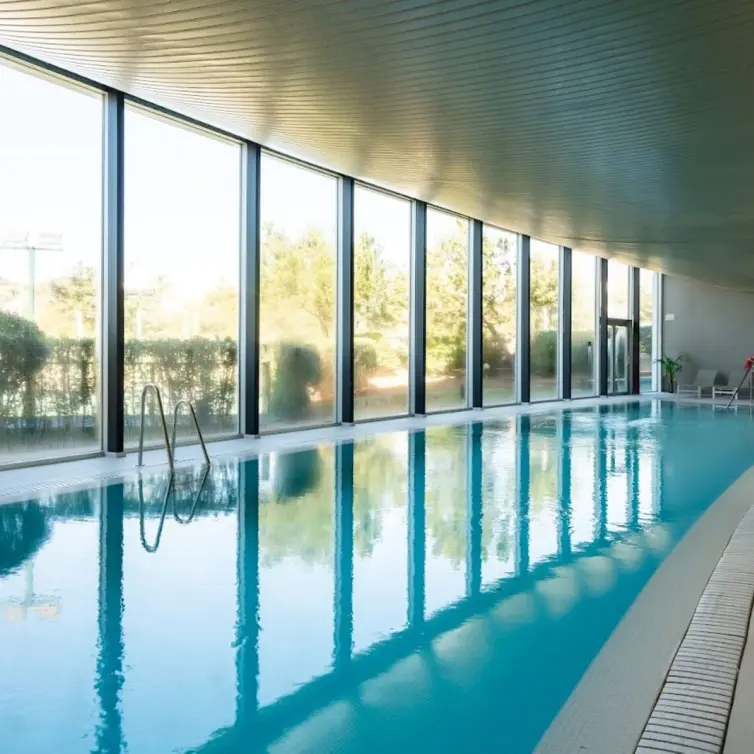 Venta de apartamento en planta media en Estepona