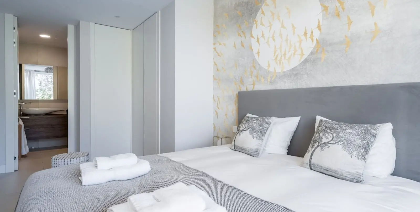Venta de apartamento en planta media en Estepona 5