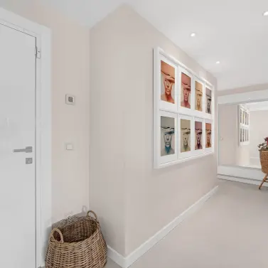 Venta de apartamento en planta media en The Golden Mile