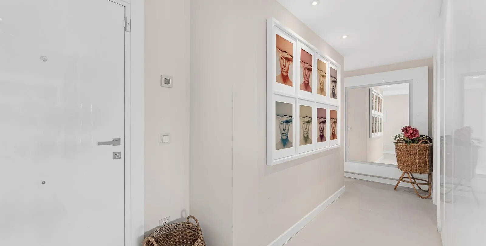 Venta de apartamento en planta media en The Golden Mile 6