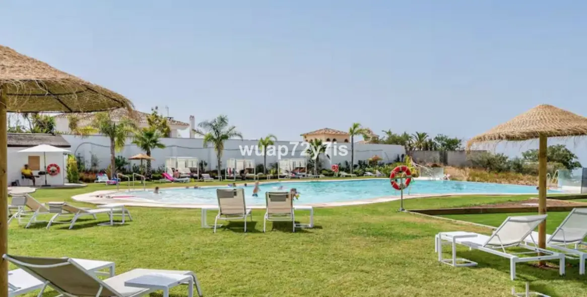 Venta de apartamento en planta media en Benahavís 26