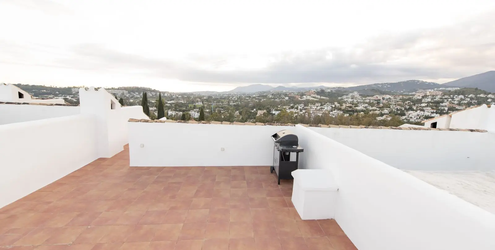 Продажа таунхауса в Nueva Andalucía 35